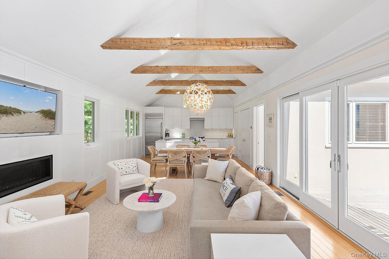 5 Rowman Court