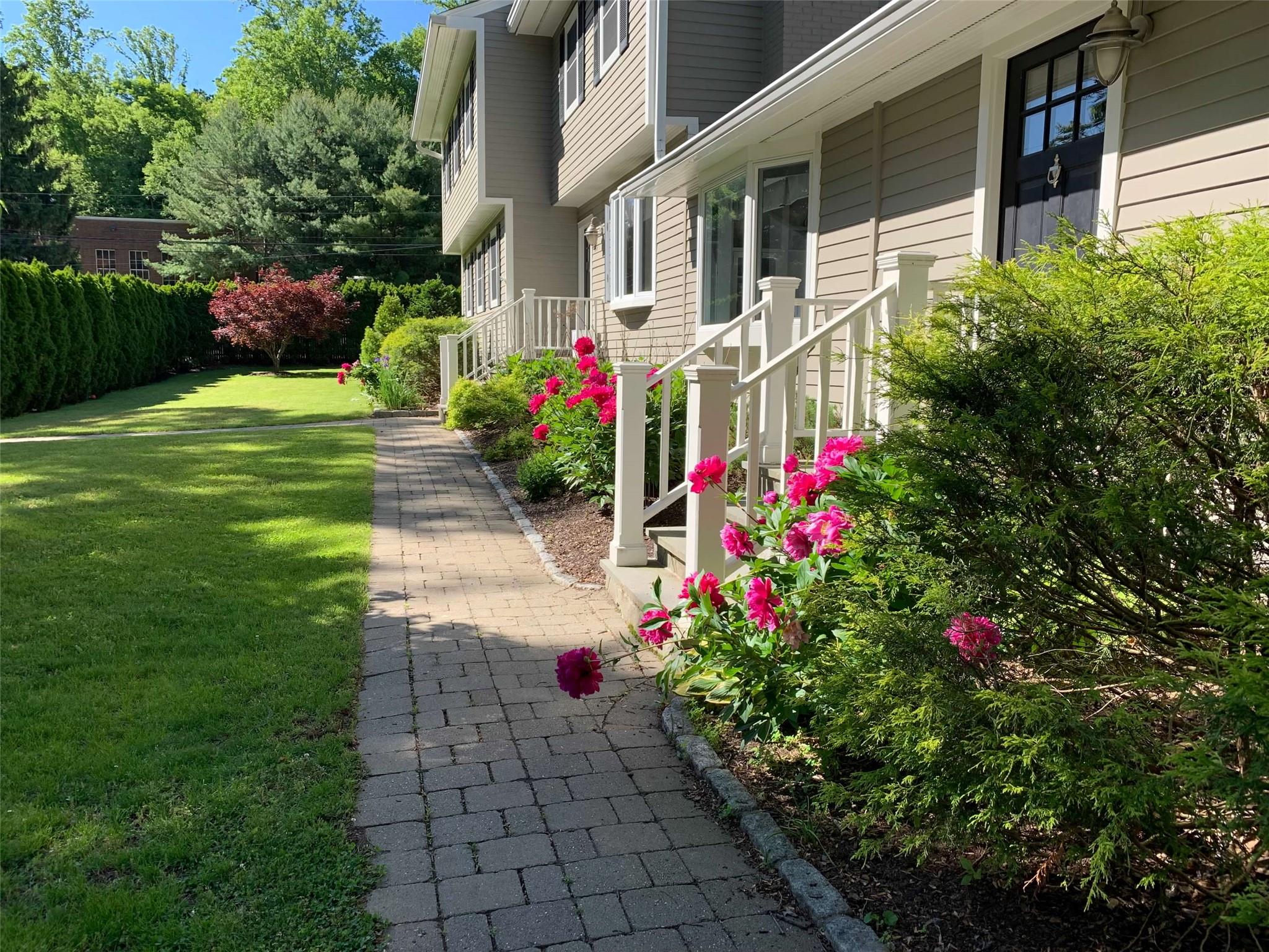39 Glenridge Road, Katonah, New York image 2