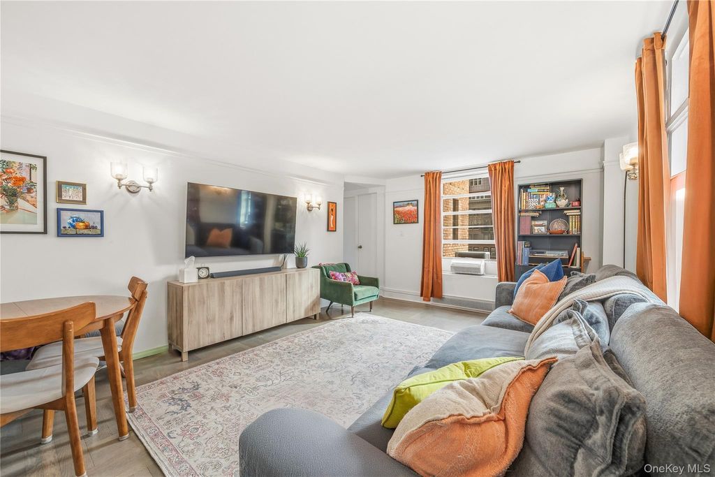 Photo of 111 E 88th Street #10F, New York (Manhattan), NY 10128 (MLS # 960469)