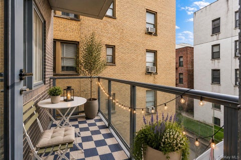 Condo For Sale - 31-41 29th Street #3B<br/> Astoria, NY 11106