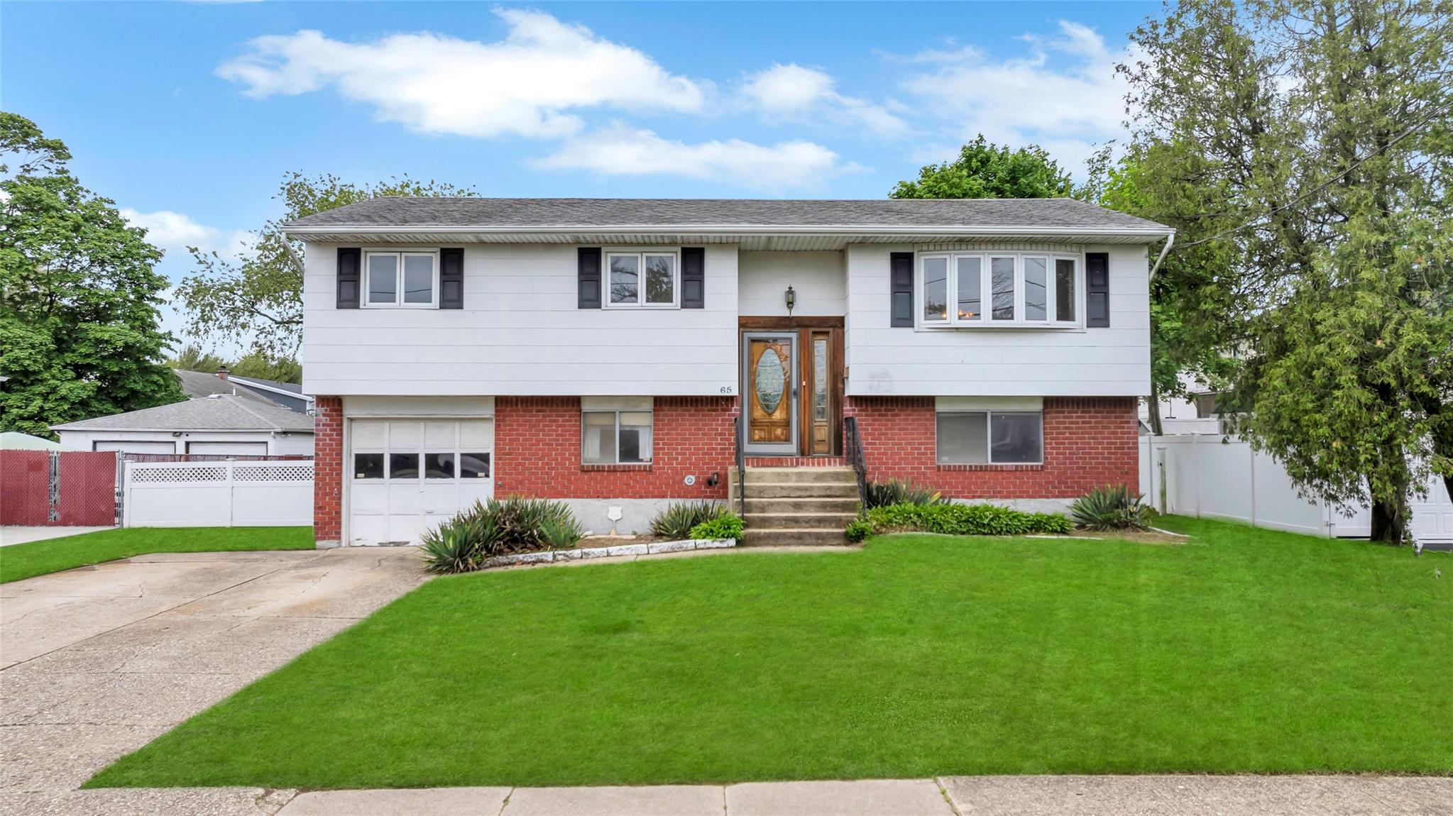 65 Cedar Court, Copiague, New York image 26