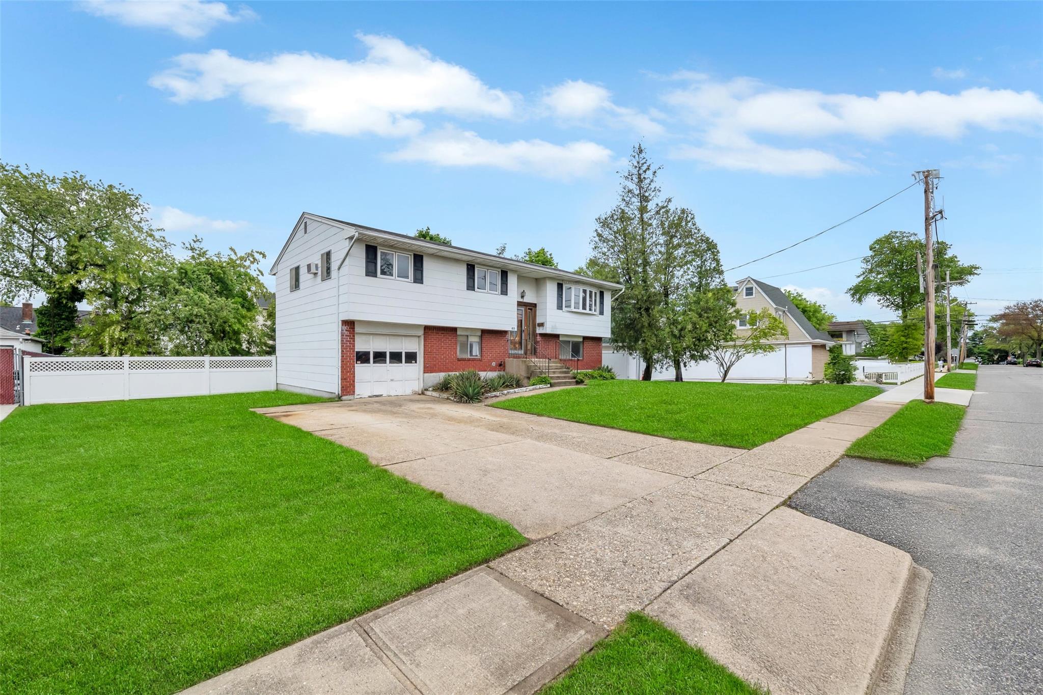 65 Cedar Court, Copiague, New York image 2