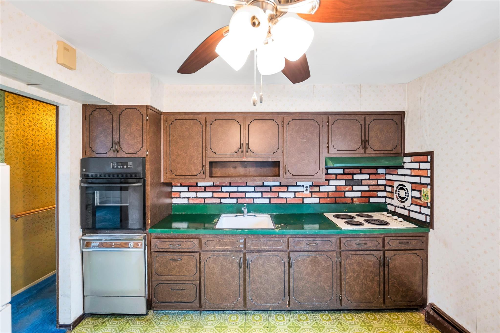 65 Cedar Court, Copiague, New York image 10