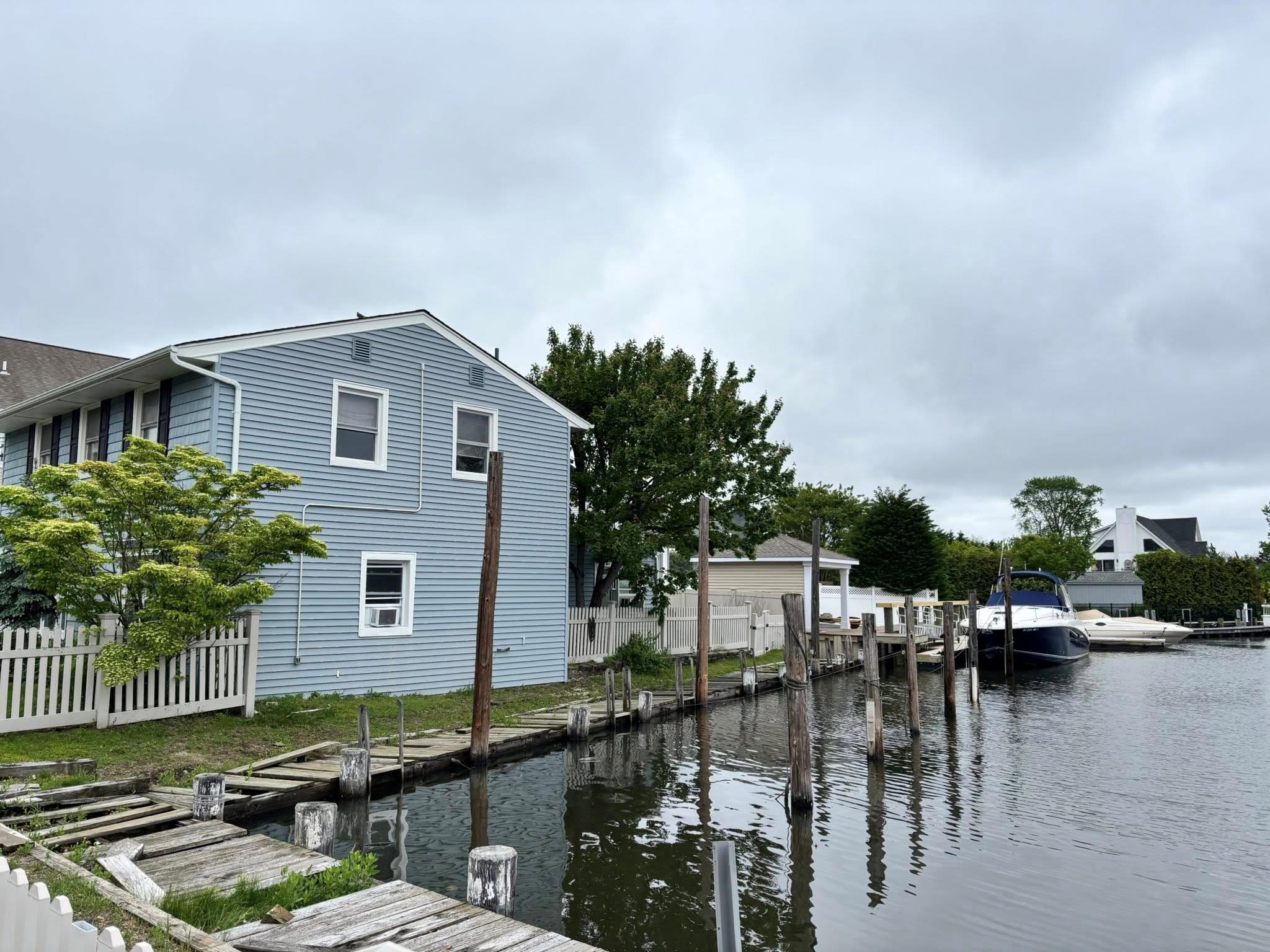 2425 Jackson Avenue, Seaford, New York image 17