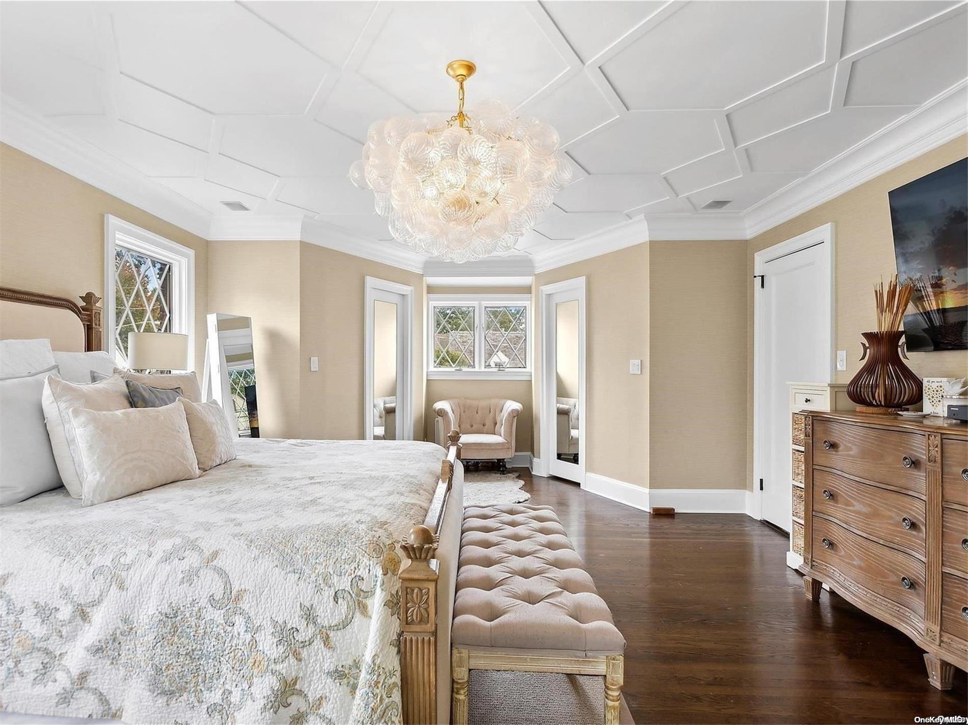 38 Royal Court Ct, Rockville Centre, New York image 24