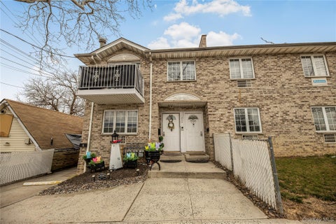Photo of 244 Prentiss Avenue, Bronx, NY 10465 (MLS # 1010114)
