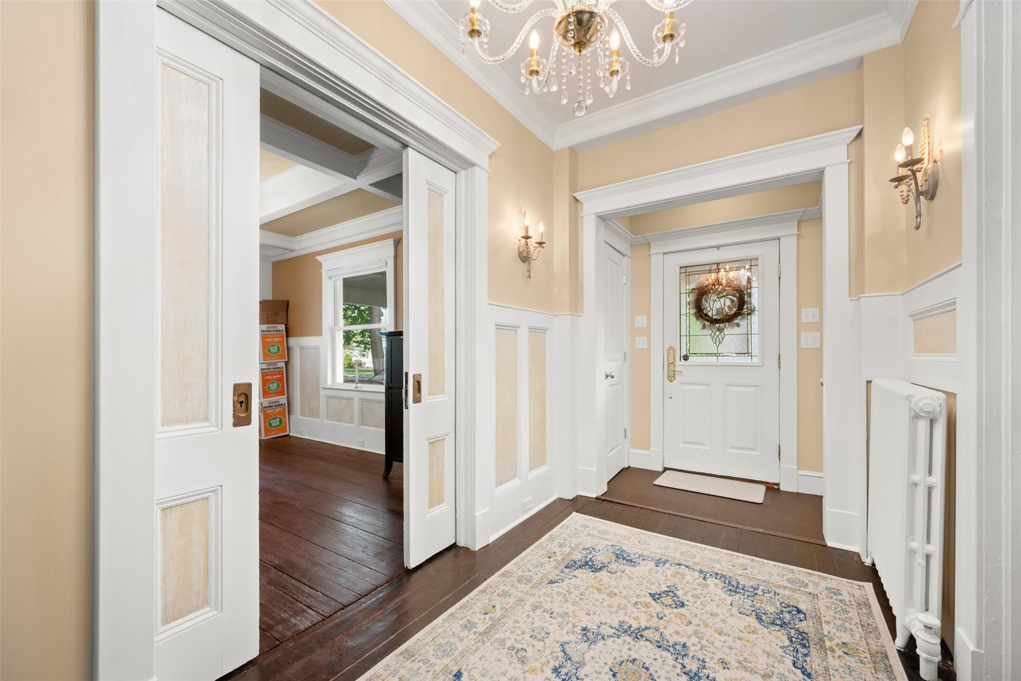 32 Clinton Avenue, Warwick, New York image 2