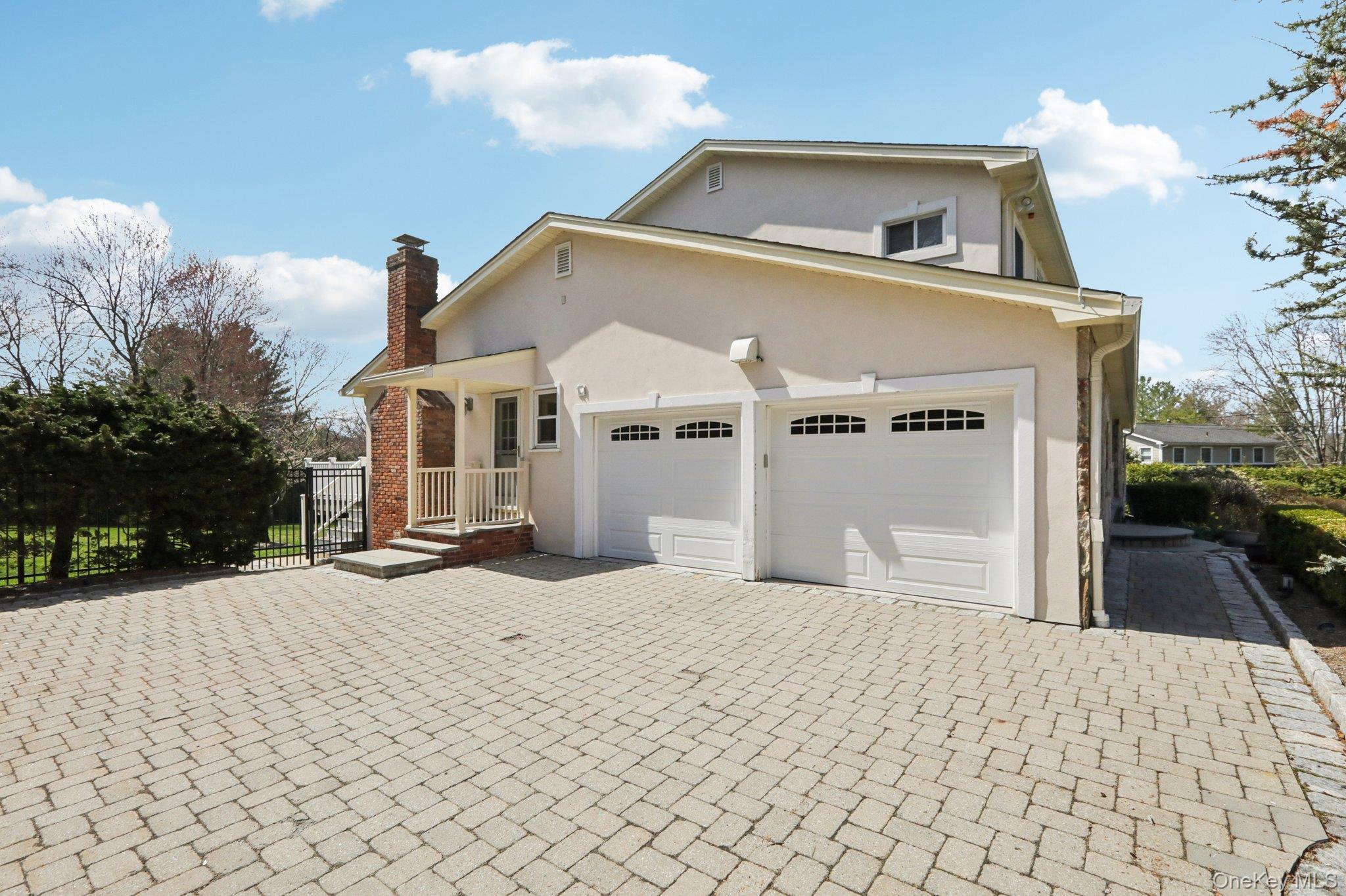 17 Rolling Ridge Road