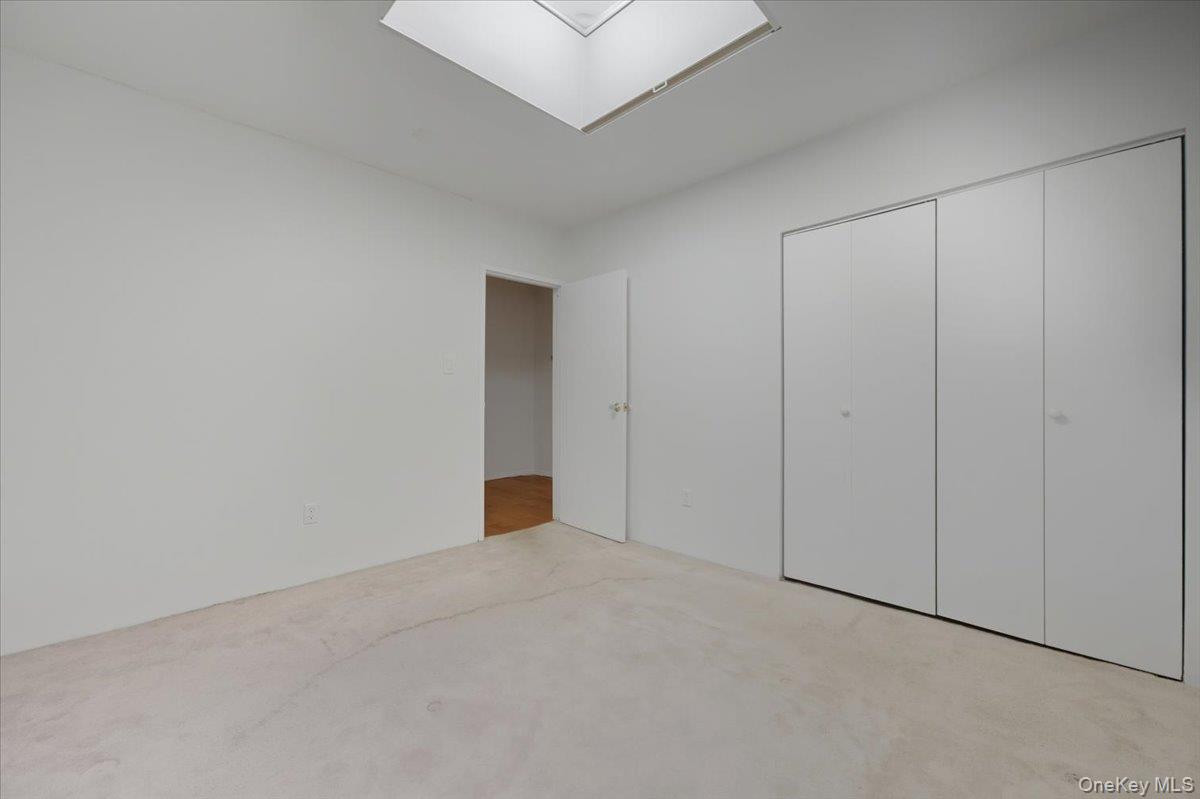 475 W Broadway B2