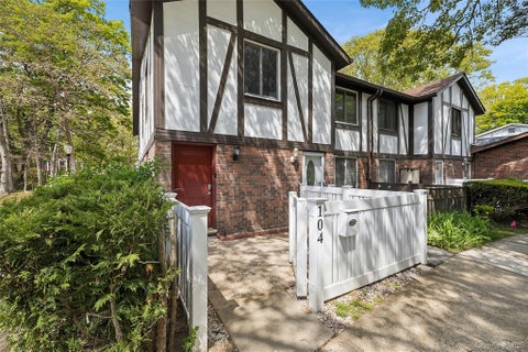 Condo For Rent - 104 Birchwood Road<br/> Medford, NY 11763