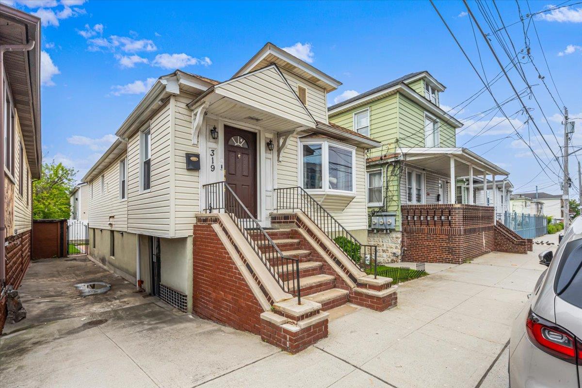 319 Beach 47th Street, Far Rockaway, New York image 2