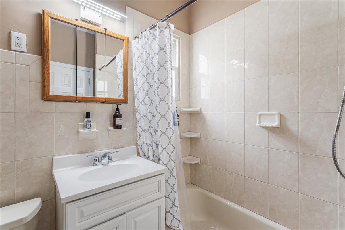 319 Beach 47th Street, Far Rockaway, New York image 13
