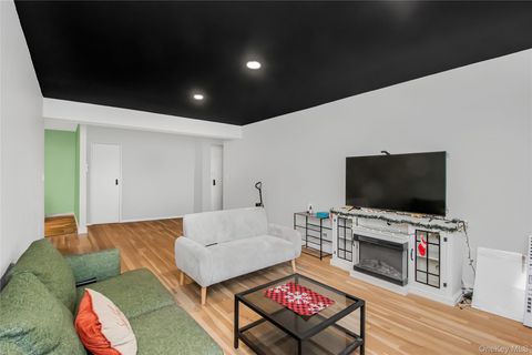 Homes For Sale - 75 W 238th Street #3H<br/> Bronx, NY 10463