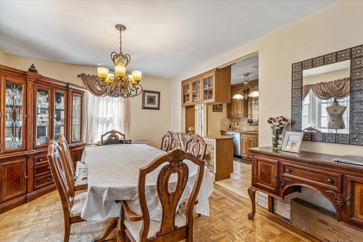 321 Rolling Street, Malverne, New York image 7