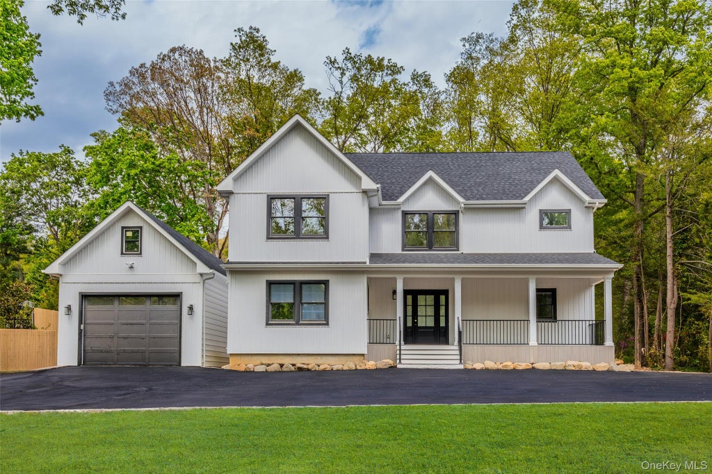 Photo of 206 Beverly RD, Huntington Station, NY 11746 (MLS # 1047480)