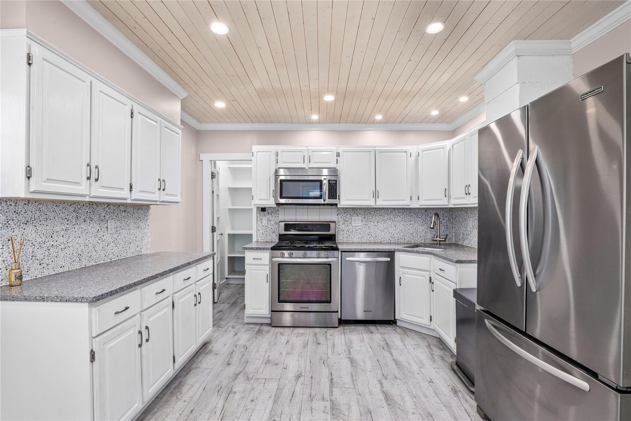 16 Nelson Lane, Garrison, New York image 9