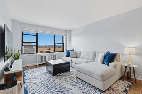 Photo for 325 Main Street 6H
