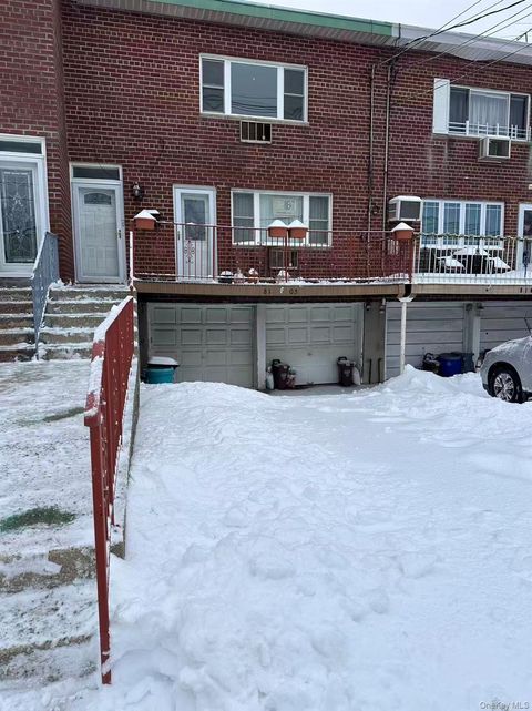 81-05 149th Avenue 2FL Howard Beach NY 11414