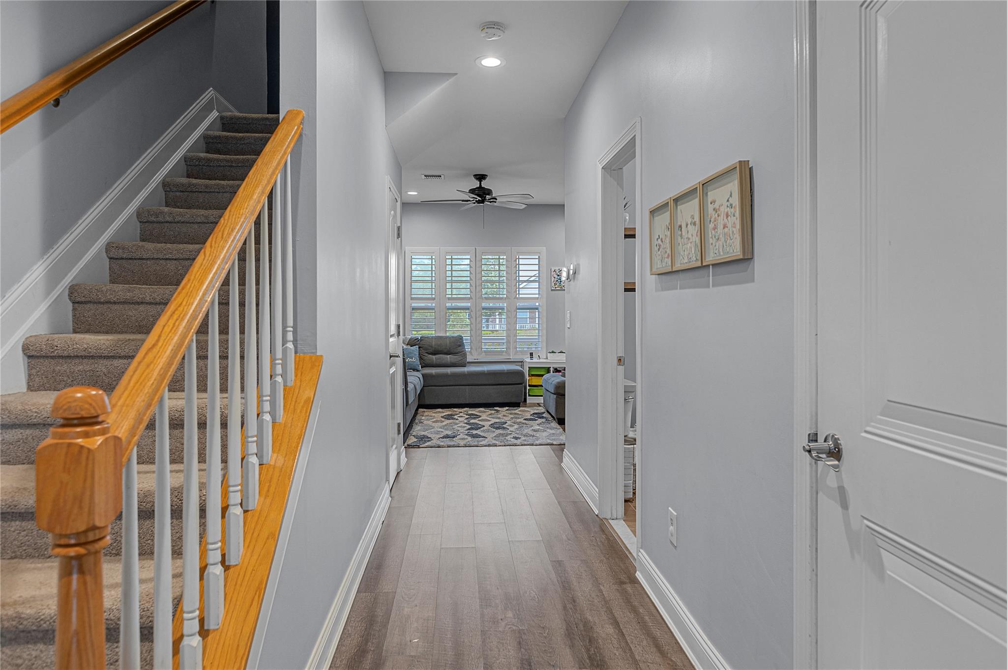 27 Lager Lane, Patchogue, New York image 3