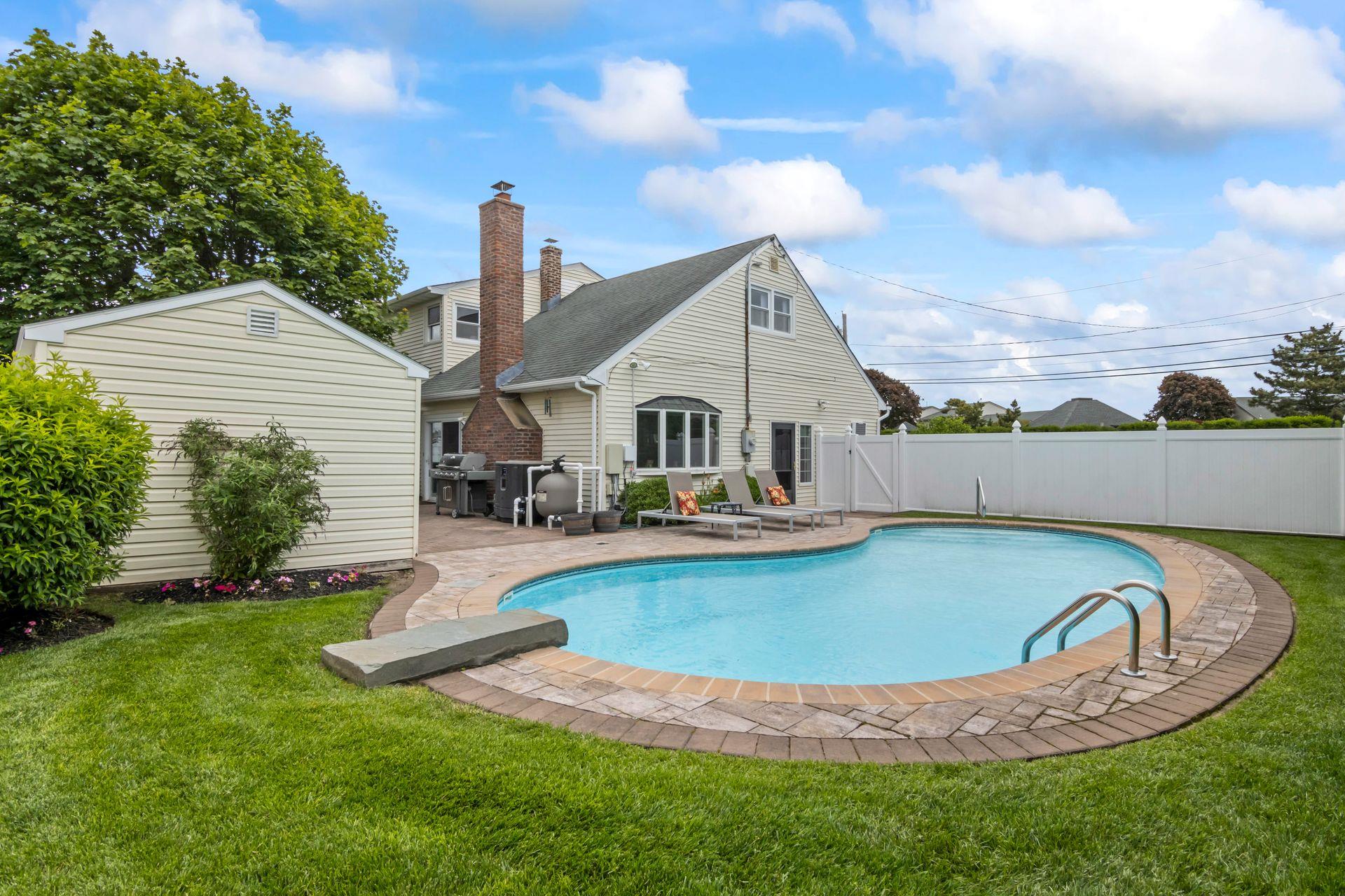 6 West Shore Road, Bay Shore, New York image 42