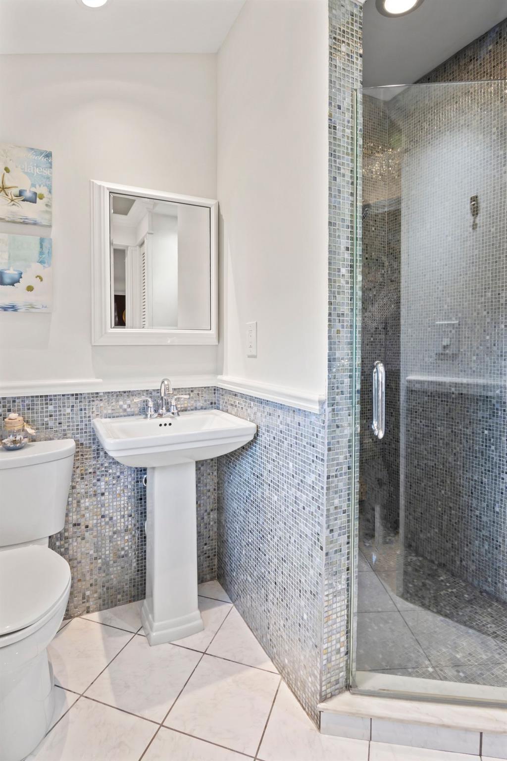 6 West Shore Road, Bay Shore, New York image 30