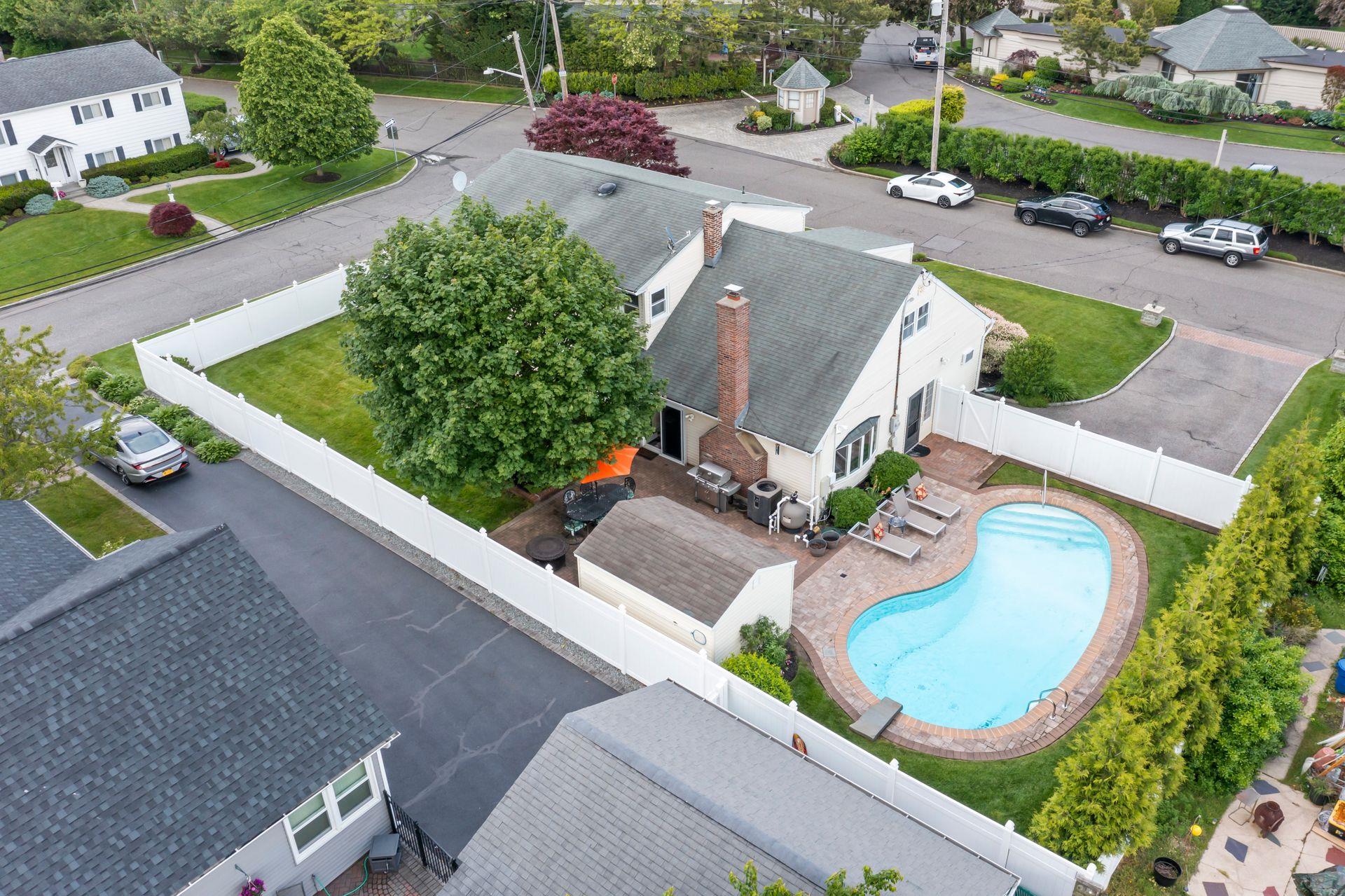 6 West Shore Road, Bay Shore, New York image 43