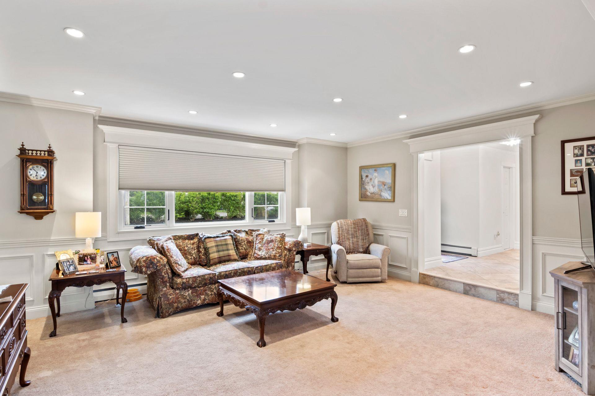 6 West Shore Road, Bay Shore, New York image 10