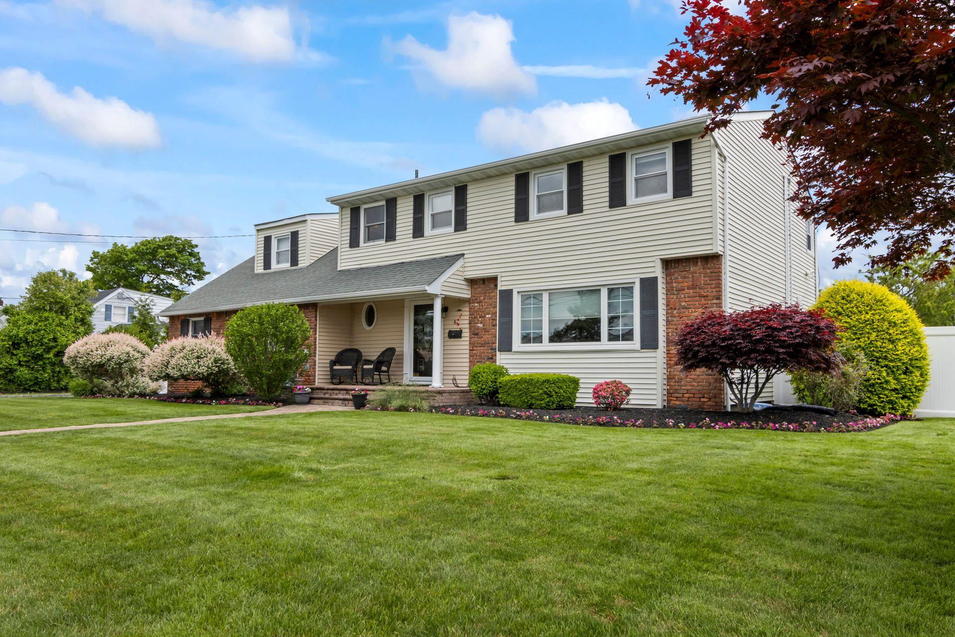 6 West Shore Road, Bay Shore, New York image 5