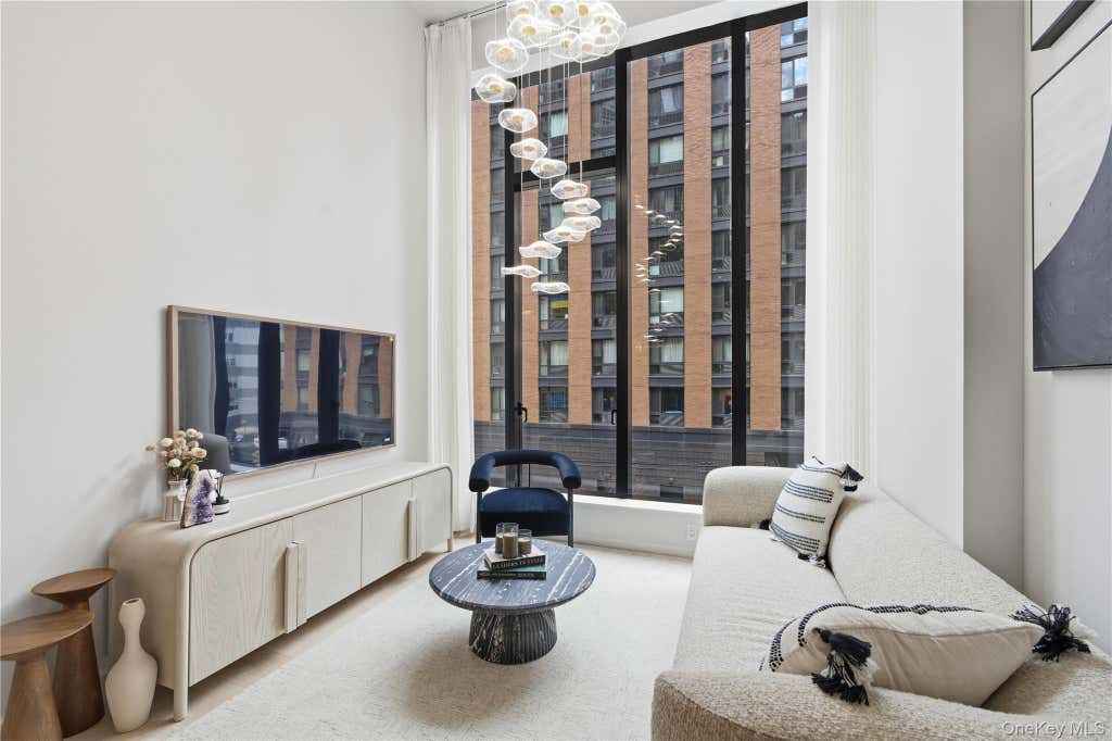 Photo of 25-08 43rd Avenue #5B, Long Island City, NY 11101 (MLS # 1036332)