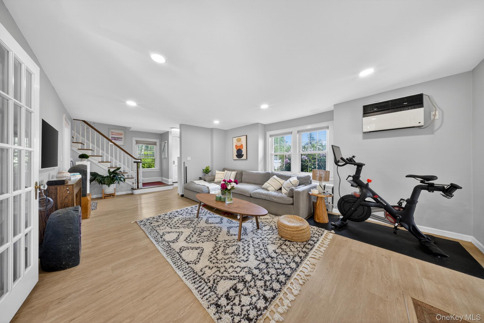 66 Walter Avenue
