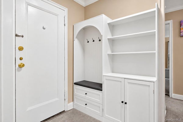 9 SENTRY PL APT 2C, SCARSDALE, NY 10583 - Image c376bbfd34457e1e60fbf5d5d41fb917/4161593999