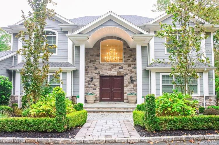 4 Carriage Court