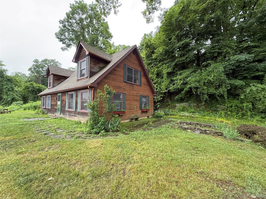 Photo of 690 Route 311, Patterson, NY 12563 (MLS # 1024373)