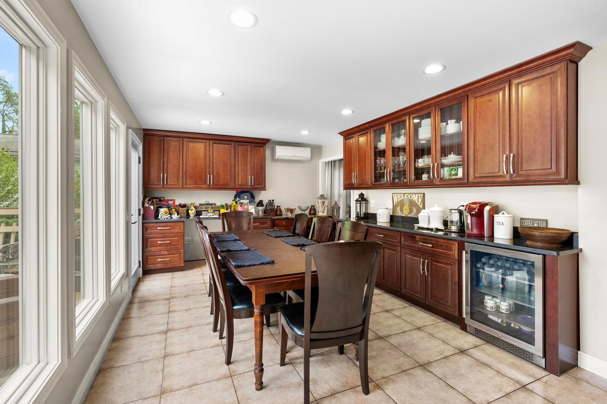 219 Tompkins Avenue, Yonkers, New York image 9