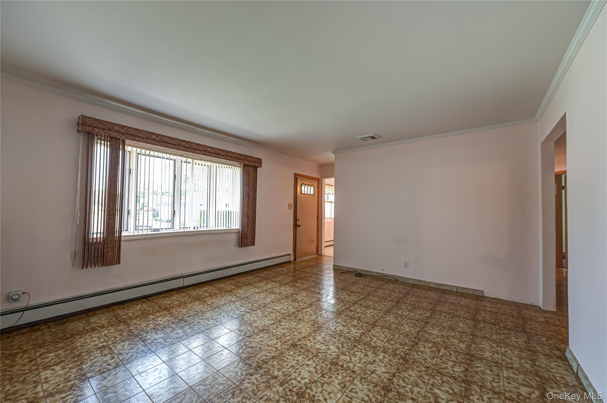 3986 Maplewood Drive - Photo 4