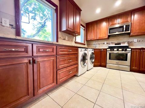 216-37 68 Avenue Unit 2, Oakland Gardens, NY 11364 - MLS#: 913397