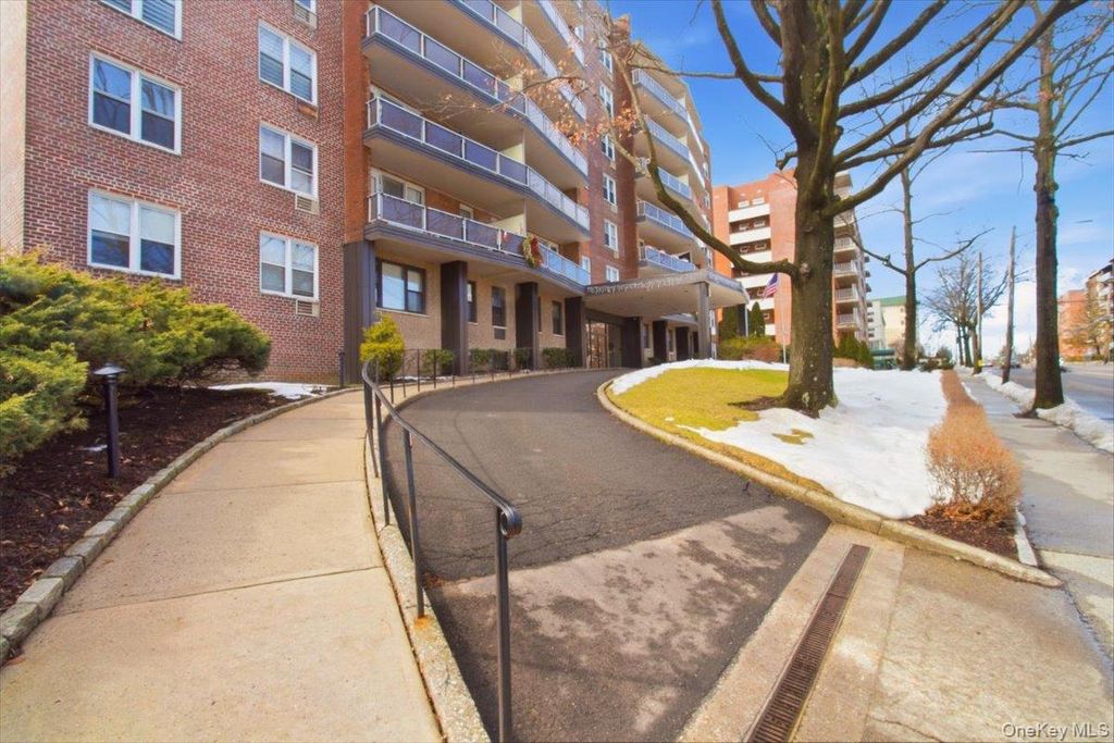 Photo of 360 Westchester Avenue #622, Port Chester, NY 10573 (MLS # 961222)