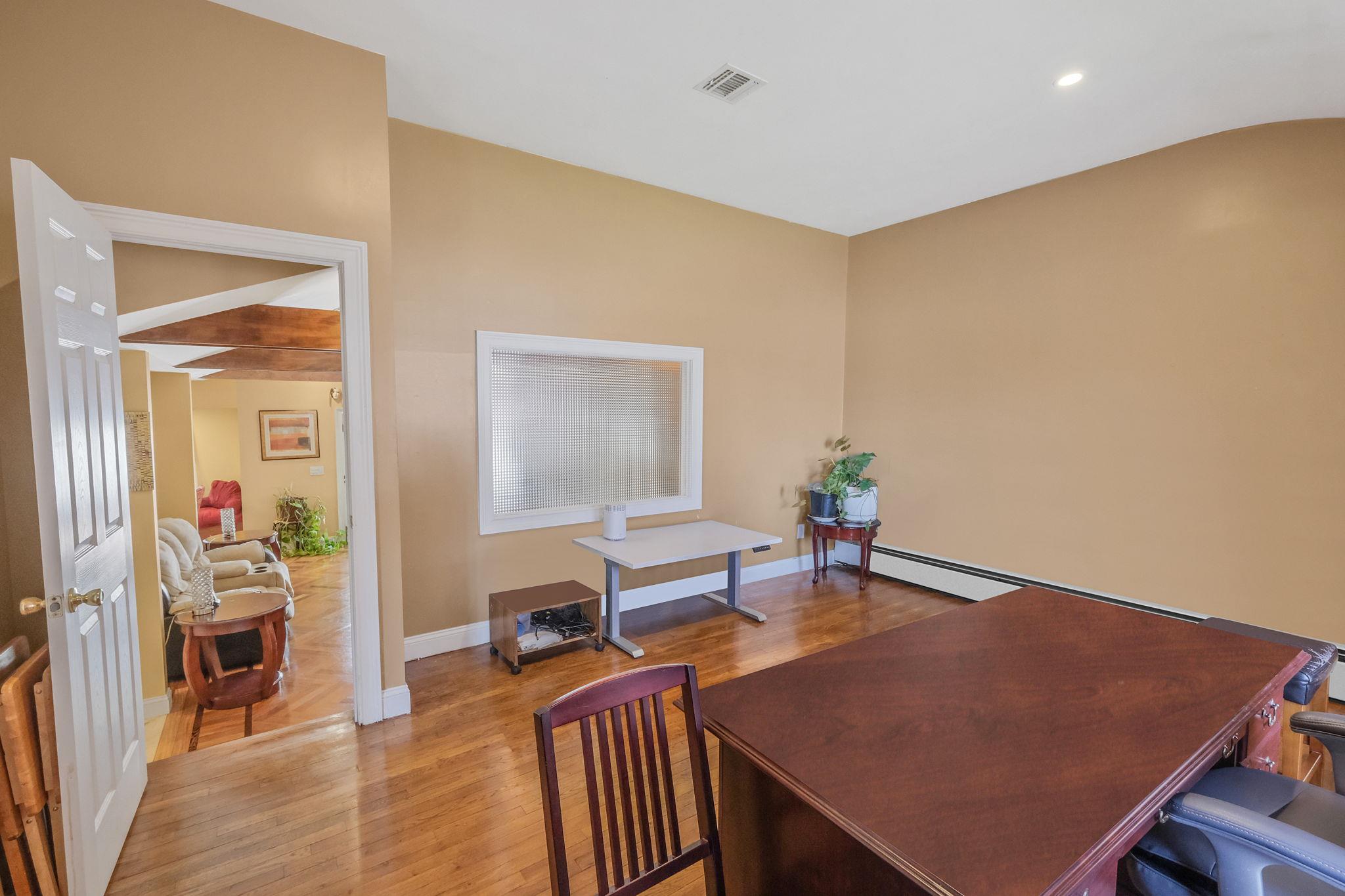67 Landscape Drive, Wheatley Heights, New York image 23