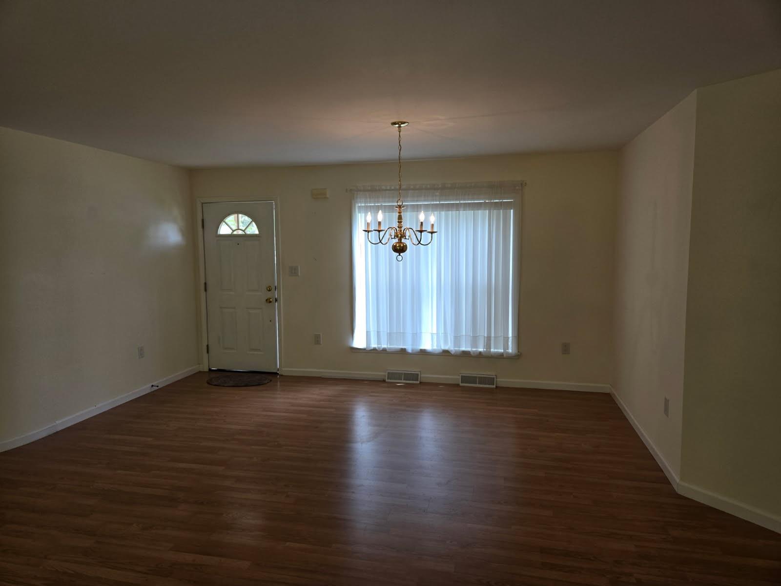 1407 Middle Road #203, Calverton, New York image 4
