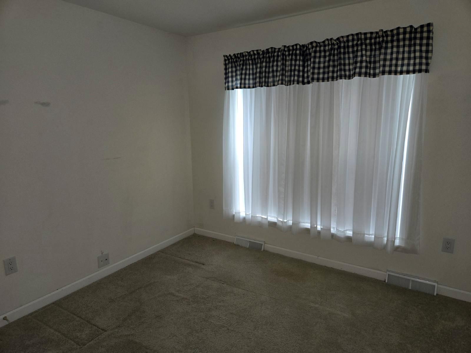 1407 Middle Road #203, Calverton, New York image 5
