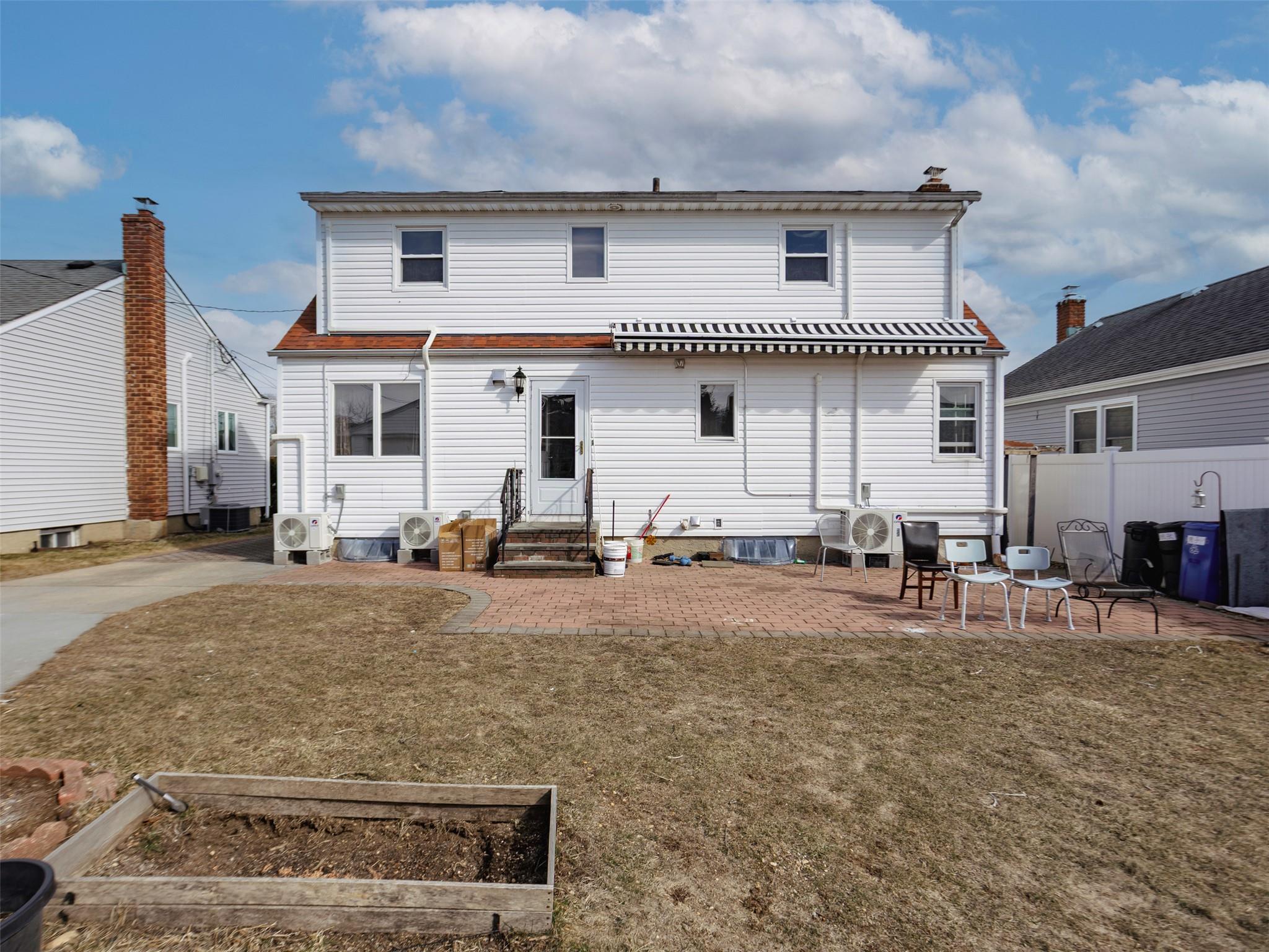 70 Bruce Avenue, Hicksville, New York image 26