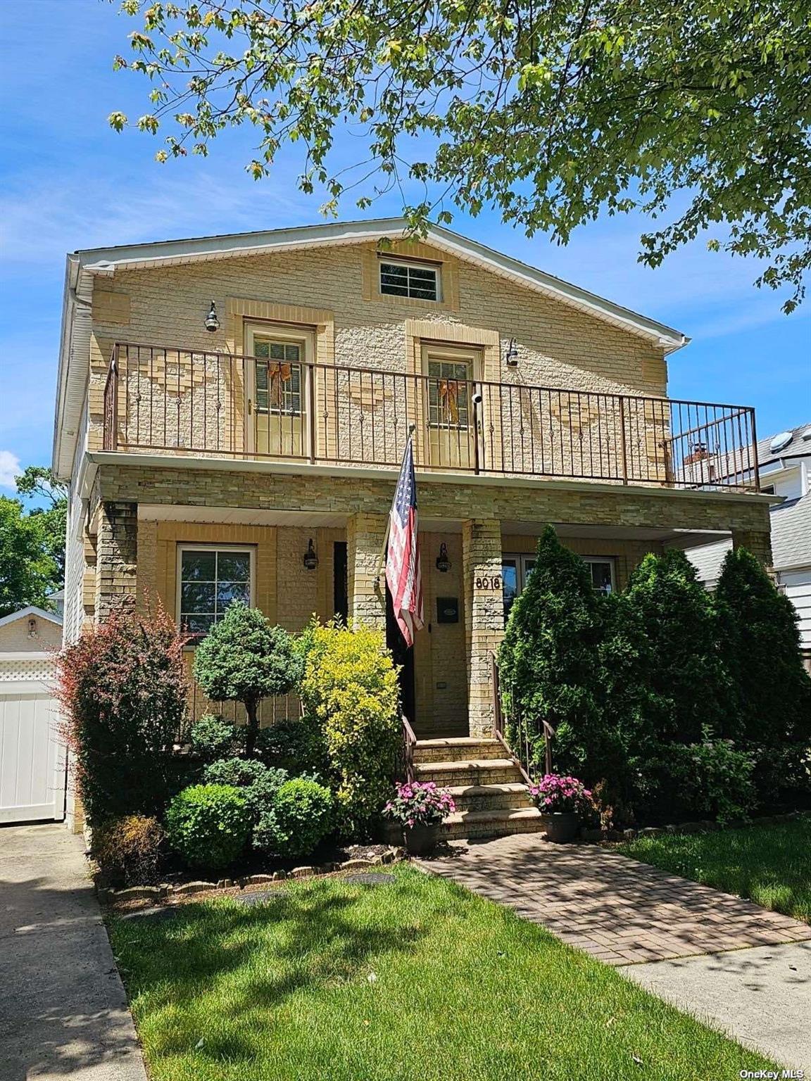 80-18 261st Street St, Glen Oaks, New York image 2