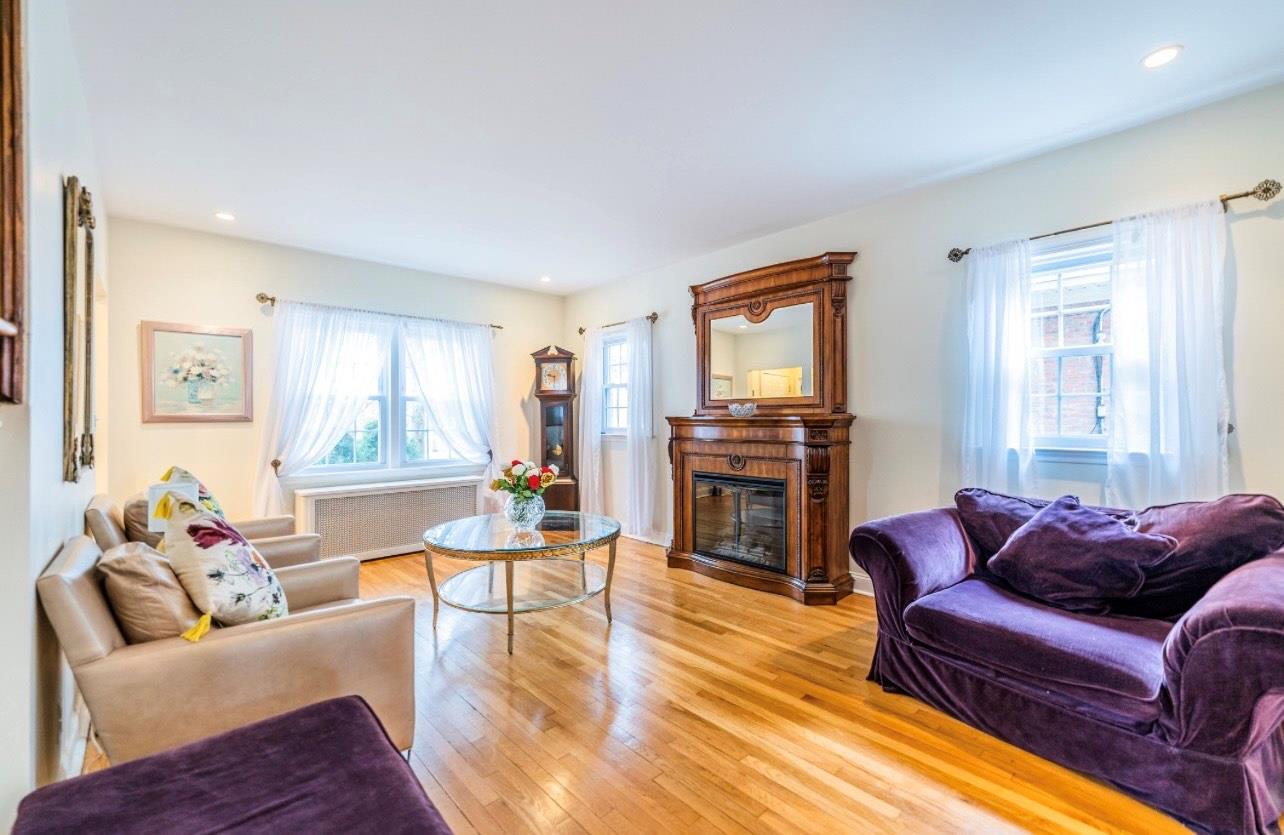 50-48 N 214th Street St, Oakland Gardens, New York image 6