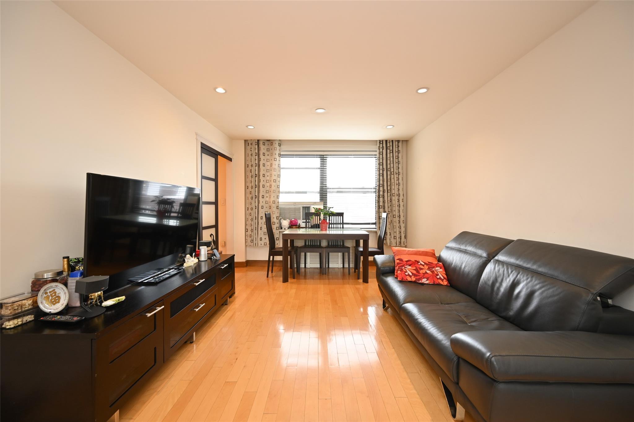 99-60 63rd Road #9Y, Rego Park, New York image 7
