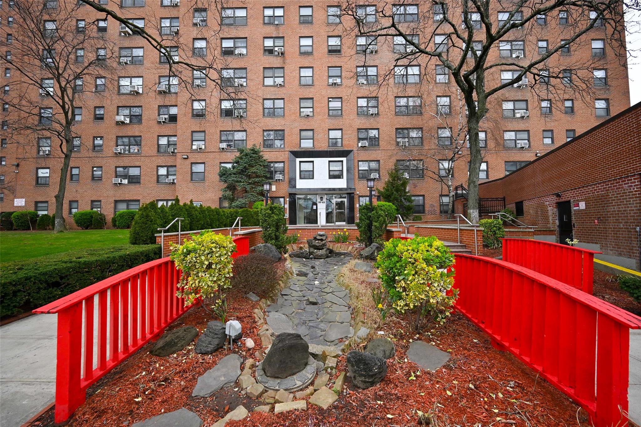 99-60 63rd Road #9Y, Rego Park, New York image 22