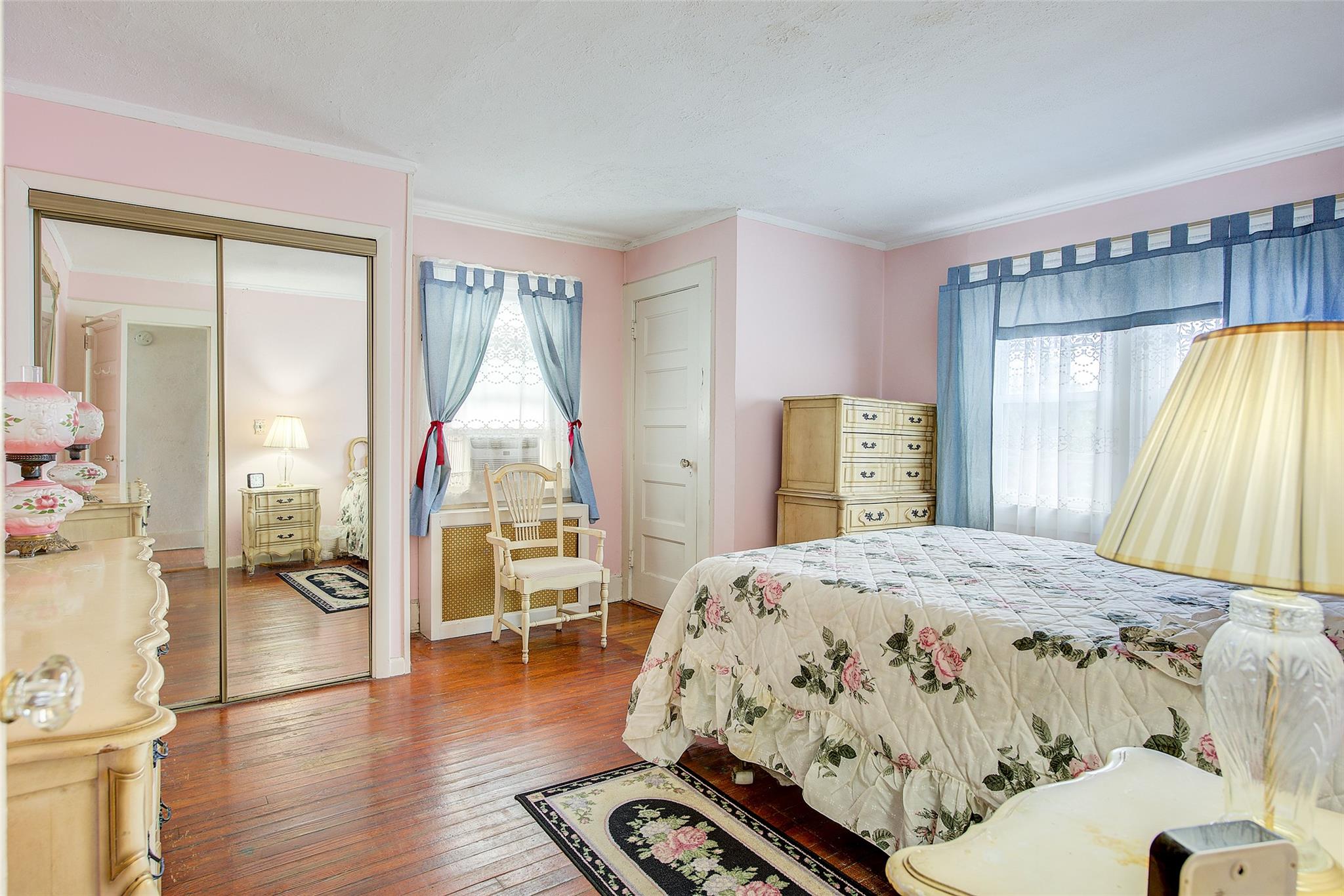 33-53 210 Street St, New York, New York image 15