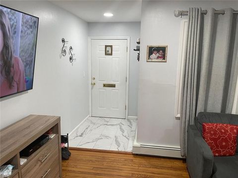 Featured picture for the property H6312120