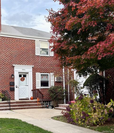 26311 73 Avenue 2nd Floor Glen Oaks NY 11004