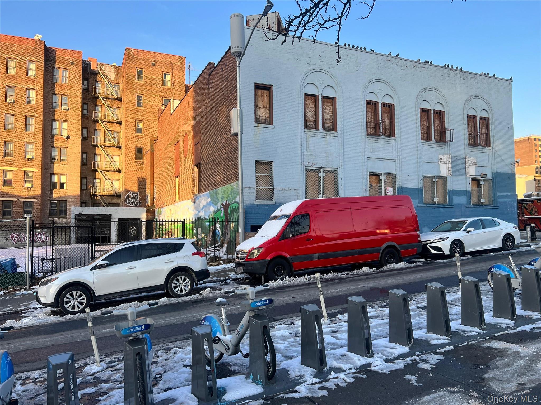 1925 Grand Concourse