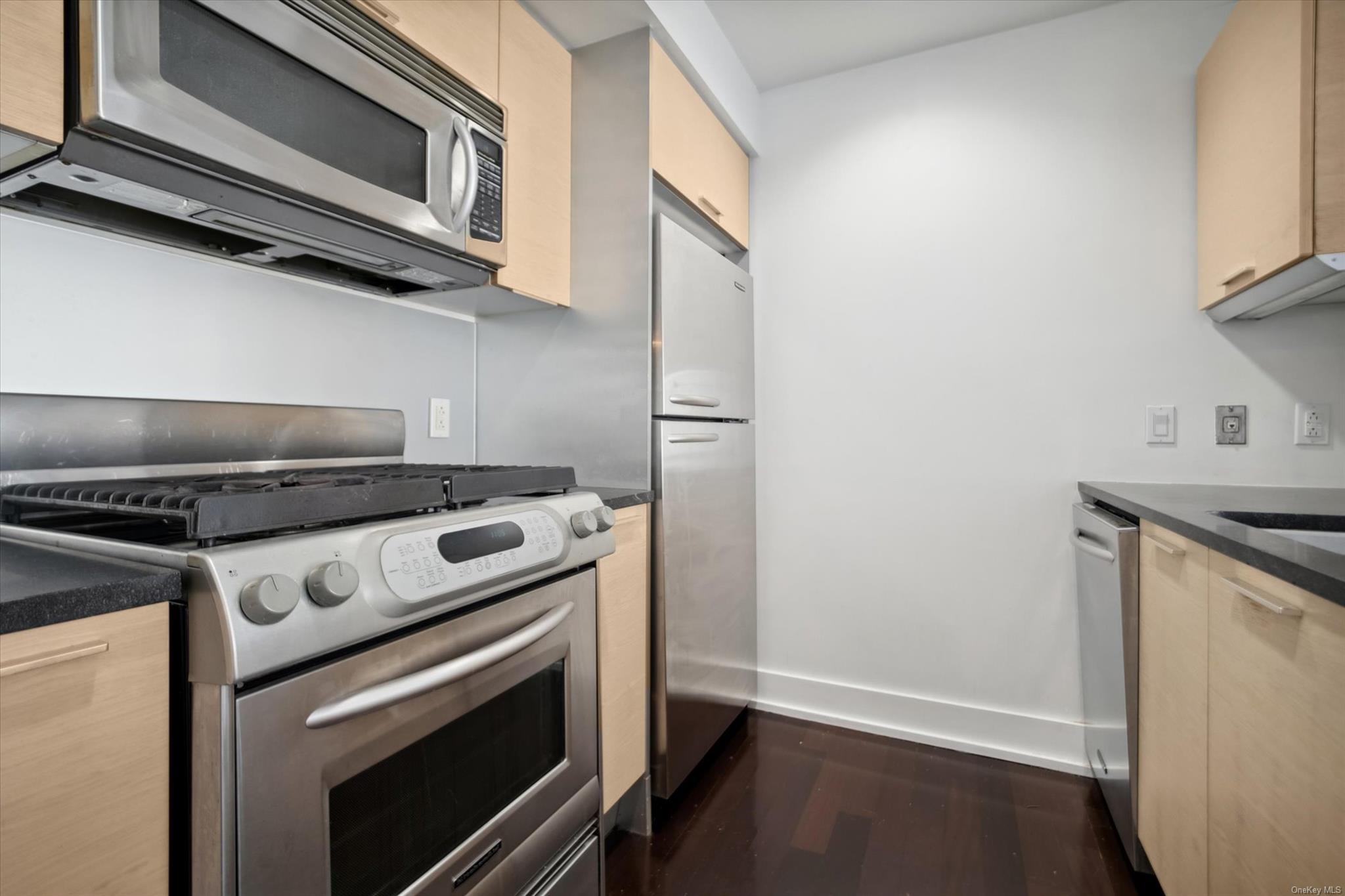 350 W 42nd Street #24A, New York (Manhattan), New York image 5